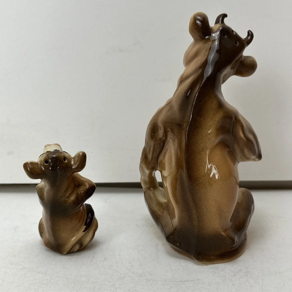 1940s Borden Dairy Salt & Pepper Shakers Elsie Baby Beauregard Ceramic Arts Cow